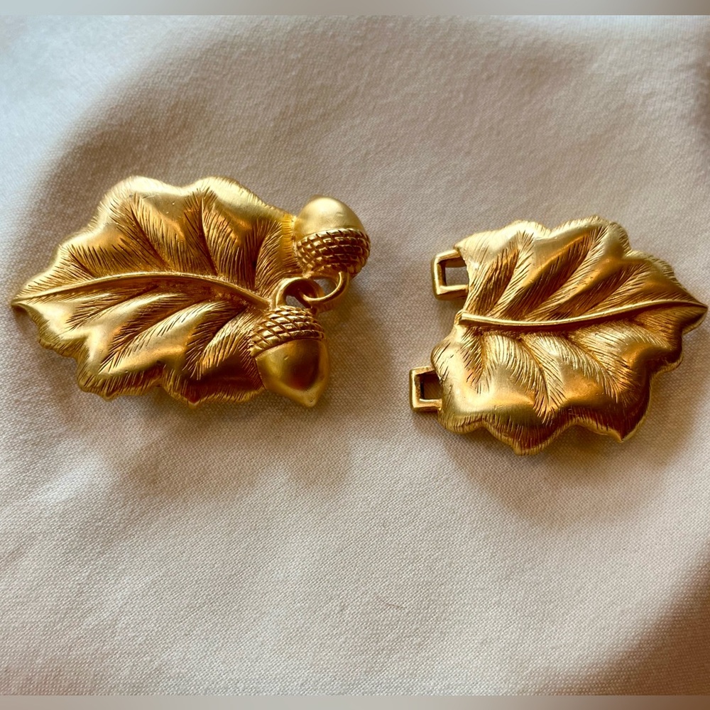Paquette Oak Leaf/Acorn Belt Buckle - Picture 4 of 16